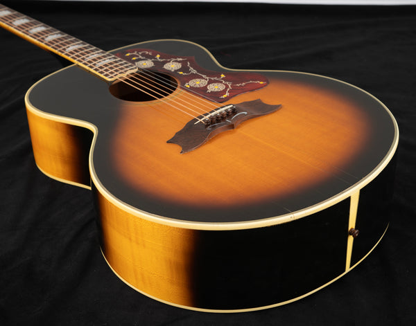 Gibson J-200 Artist