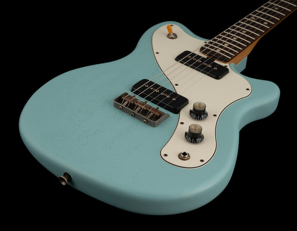 Macmull Stinger - Daphne Blue