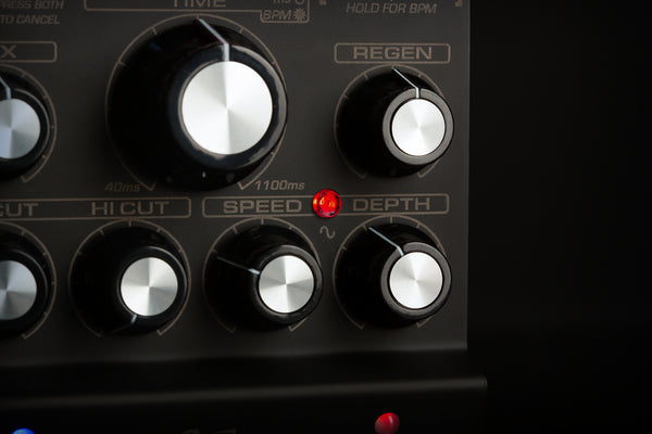 Suhr Discovery Analog Delay – Black Cerakote Edition