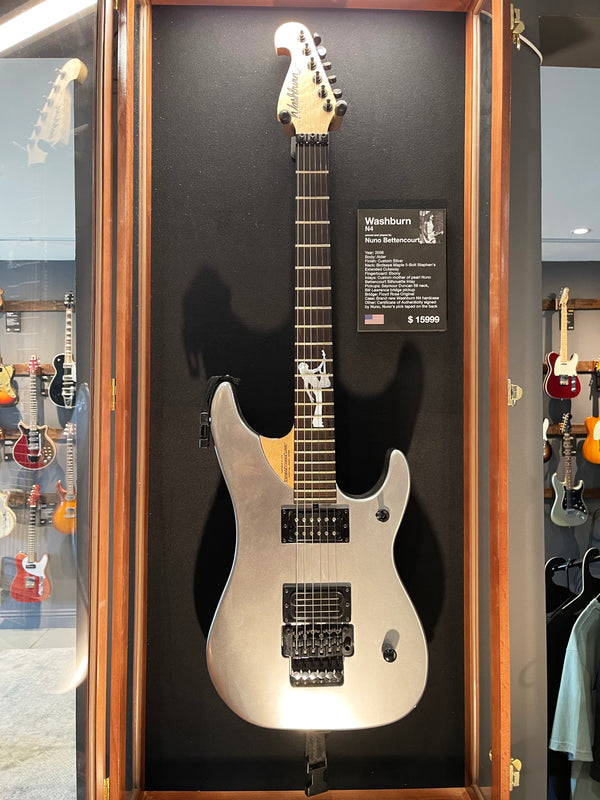 Washburn N4 Custom owned by Nuno Bettencourt