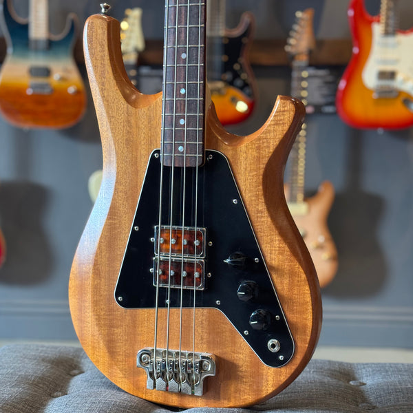 Serek Lincoln Bass