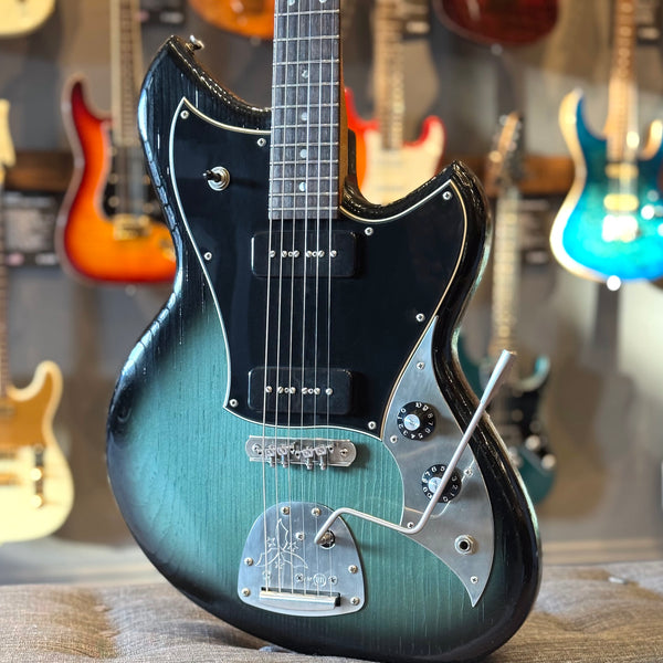 Novo Serus J - Pelham Burst