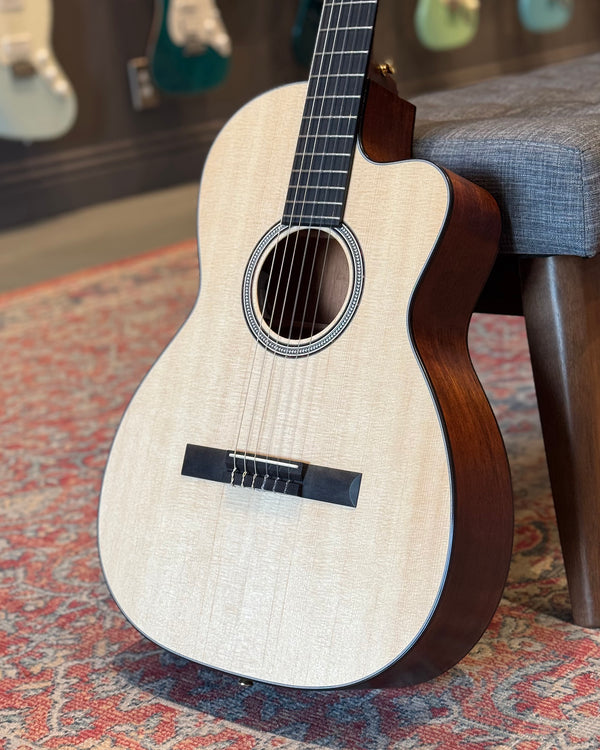 Martin 000C12-16E Nylon