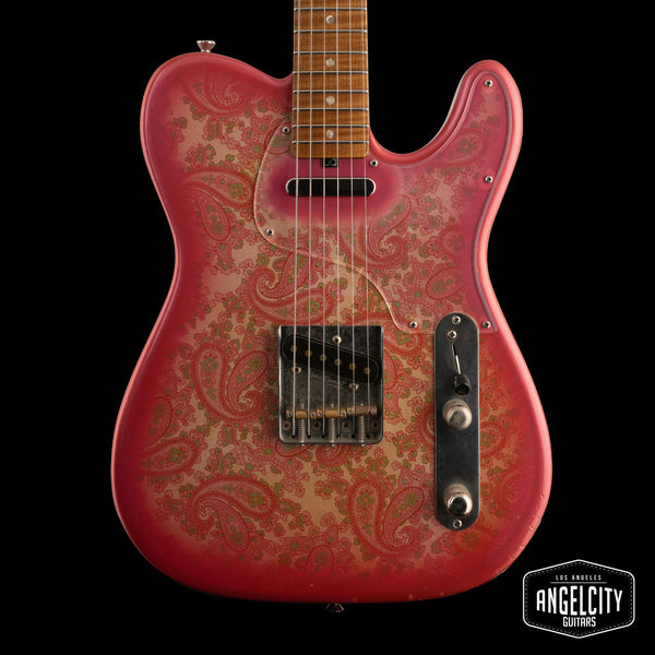 Shabat Lion Standard - Pink Paisley