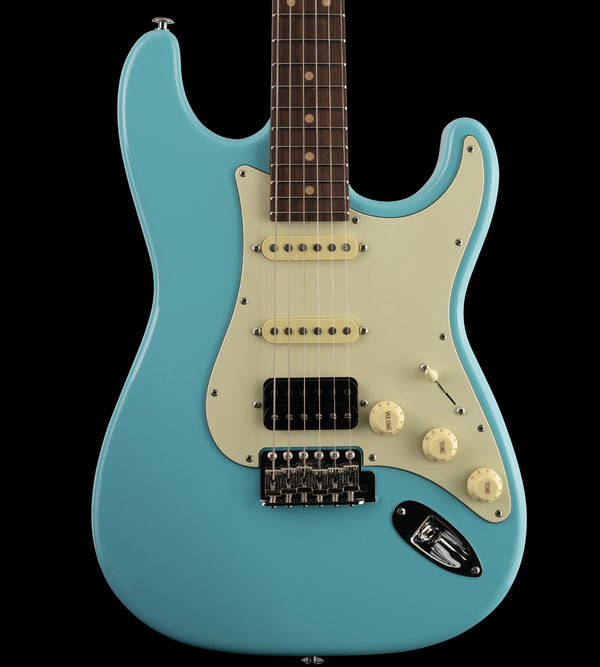 Suhr Classic S Vintage LE, Daphne Blue