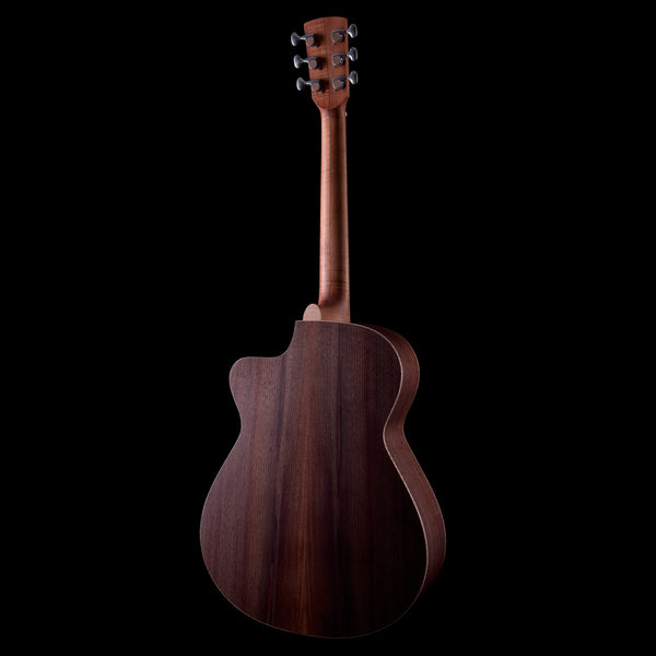 Donovan Leah Caroline | Caroline | Benchmark Cutaway