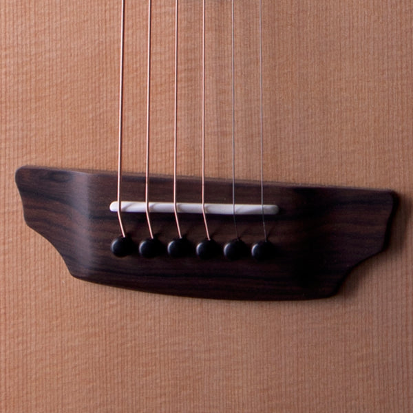 Donovan Leah Caroline | Caroline | Benchmark Cutaway