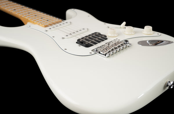 Suhr Classic S, Olympic White, HSS, Maple, SSCII, Hardcase