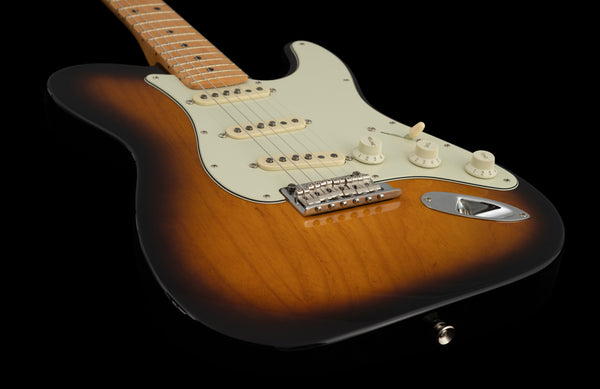 Fender Parallel Universe Strat-Tele Hybrid