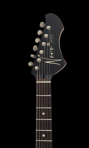 Novo Miris J - Bull Black