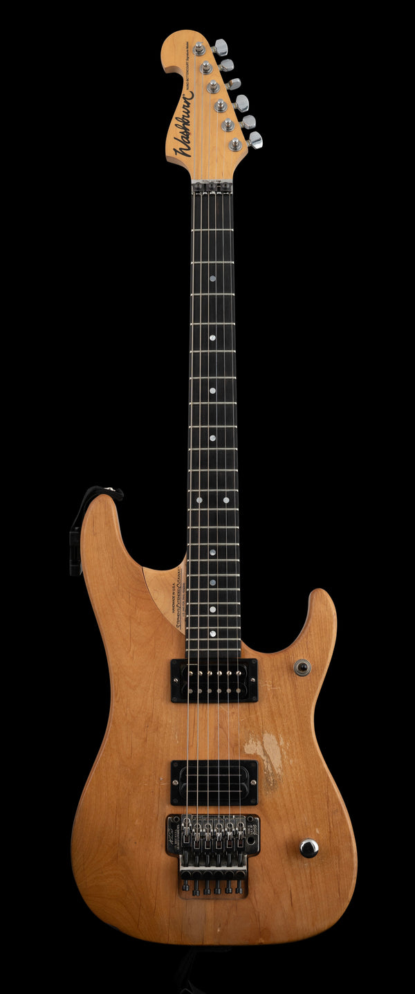 Washburn 1991 Davies N4owned by Nuno Bettencourt