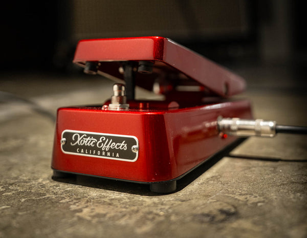 Xotic XW-2 Wah - Candy Apple Red Limited Edition