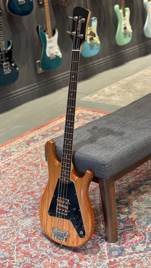 Serek Lincoln Bass