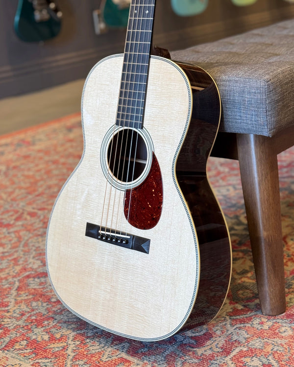 Collings 002H