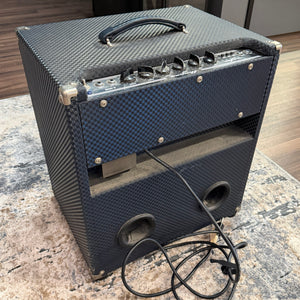 Ampeg Rocket Bass B-100R 100-Watt 1x15" Bass Combo
