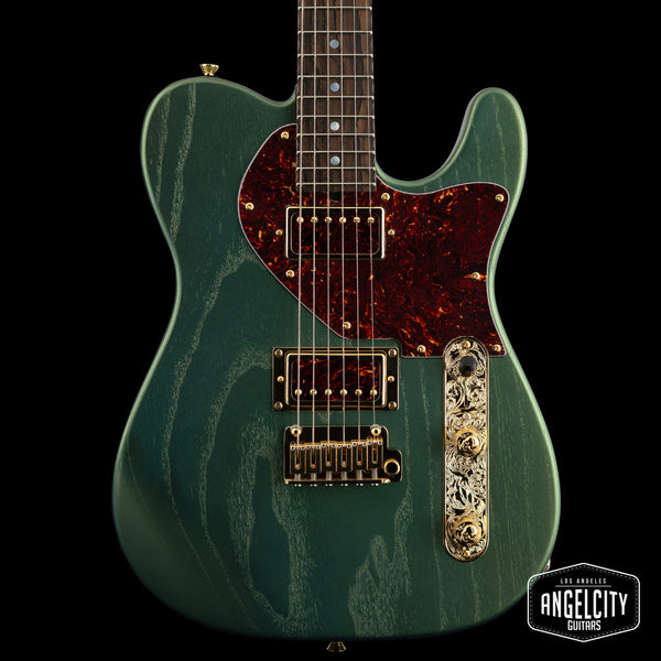 Taey Kang Modern T - Metallic Fastback Green