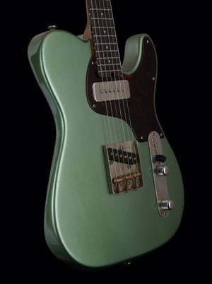 Shabat Lion Standard - Ariel Green
